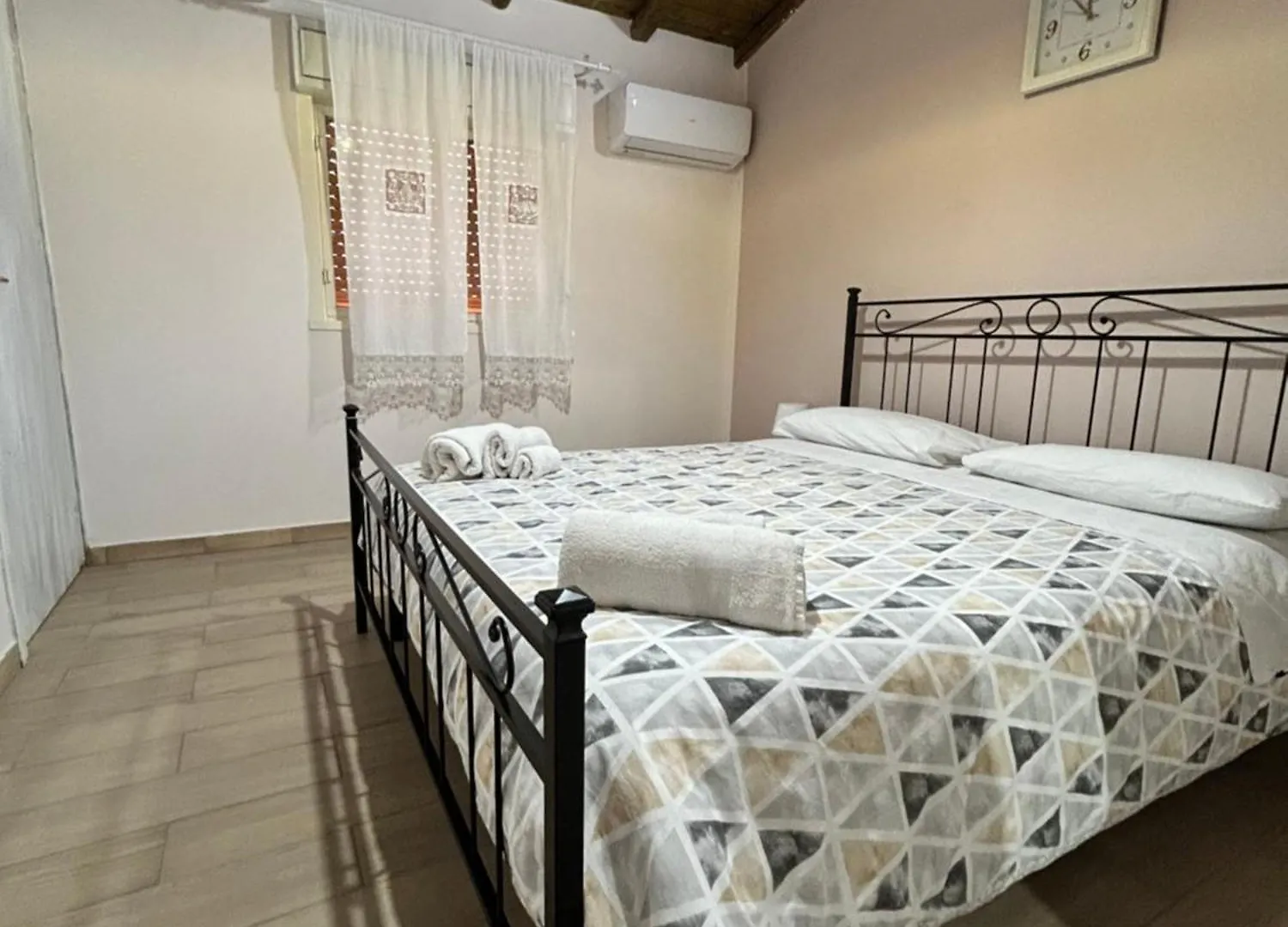 Mimi E Coco Shabby House Apartment Catania