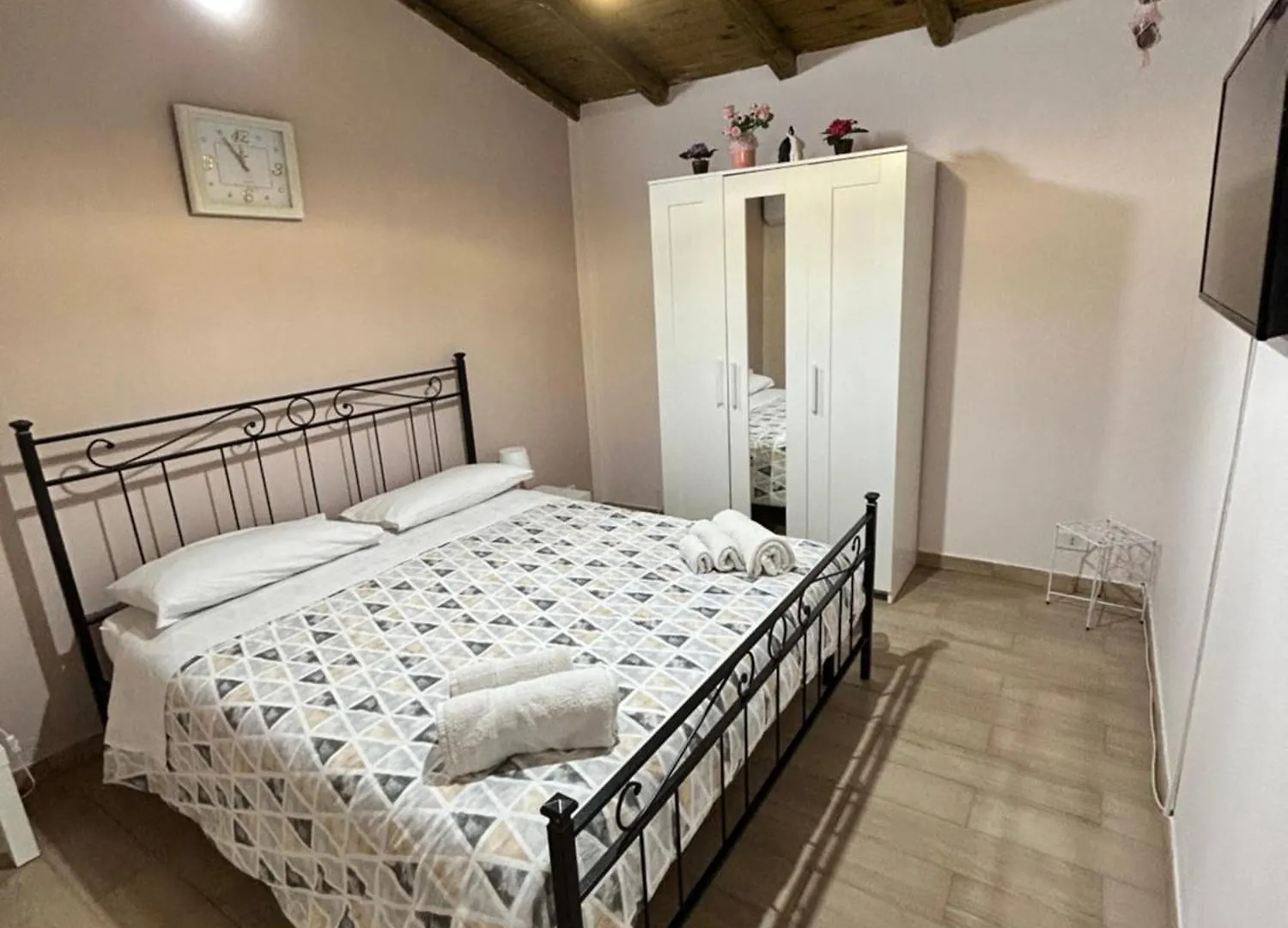 Mimi E Coco Shabby House Apartment Catania